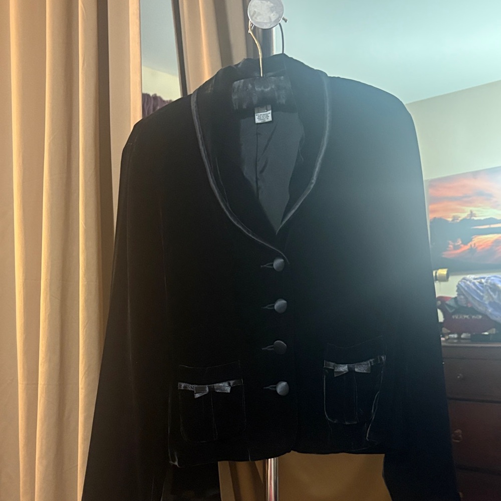 Chic Black Velvet Women's Blazer 10P